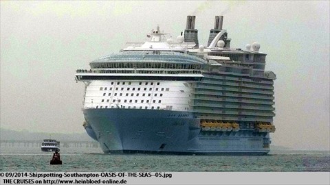 2014-Shipspotting-Southampton-OASIS-OF-THE-SEAS-05