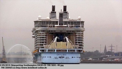 2014-Shipspotting-Southampton-OASIS-OF-THE-SEAS-40